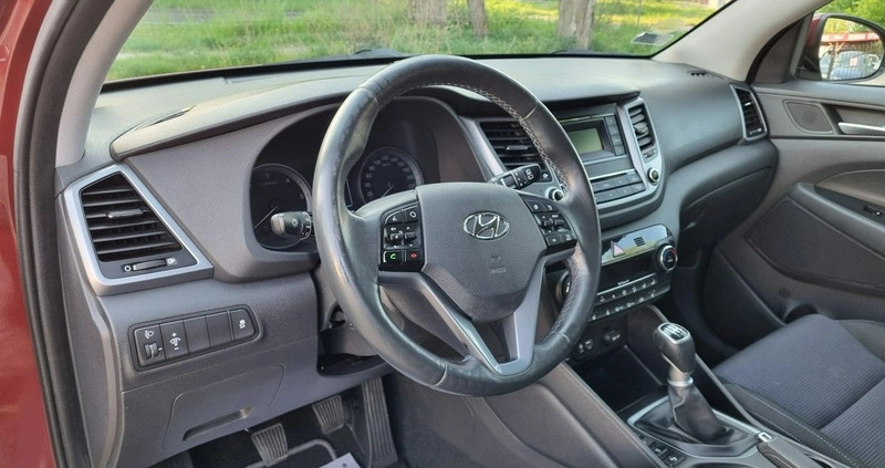 Hyundai Tucson cena 59700 przebieg: 145000, rok produkcji 2015 z Kamień Krajeński małe 211